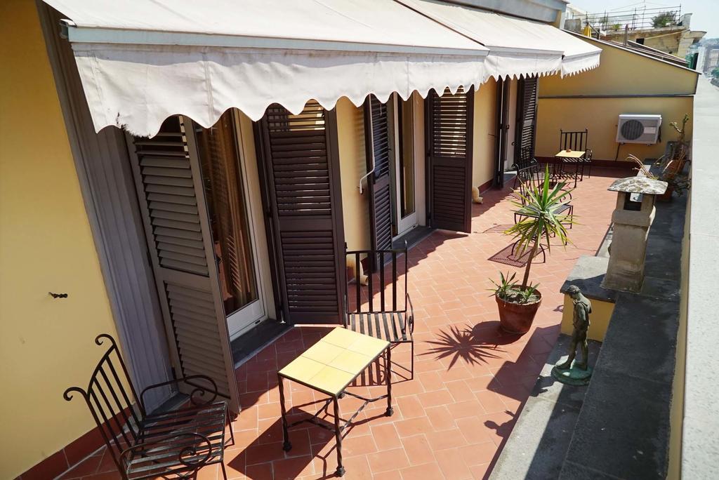 Bed And Breakfast Riviera Di Chiaia Turrisi Napoli Ngoại thất bức ảnh